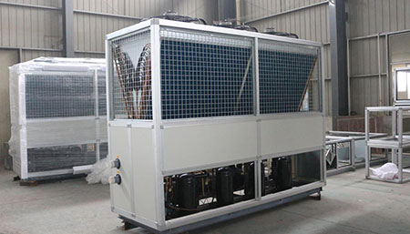 風(fēng)冷模塊空調(diào)機(jī)組比螺桿式空調(diào)機(jī)組的優(yōu)勢對比